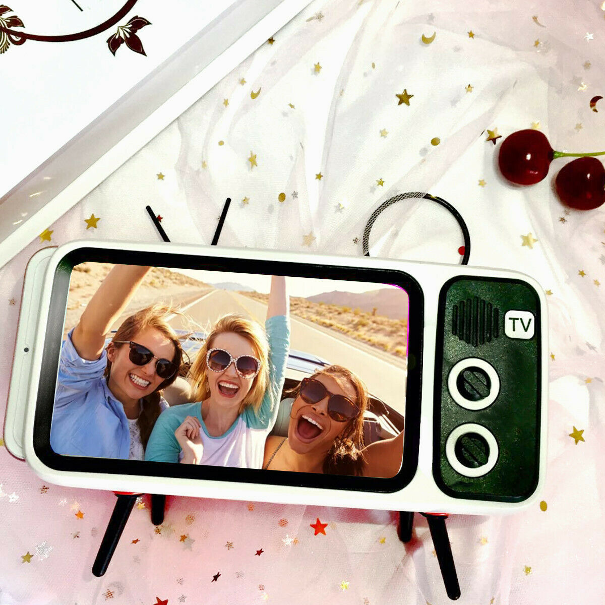 Retro TV Phone Holder + Bluetooth Stereo Speaker